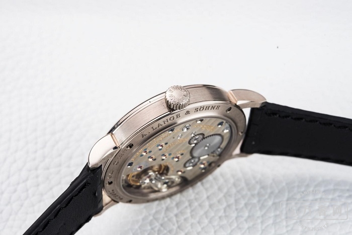 �������¹���,Ʒ���ʸ�1815ϵ��234.026���