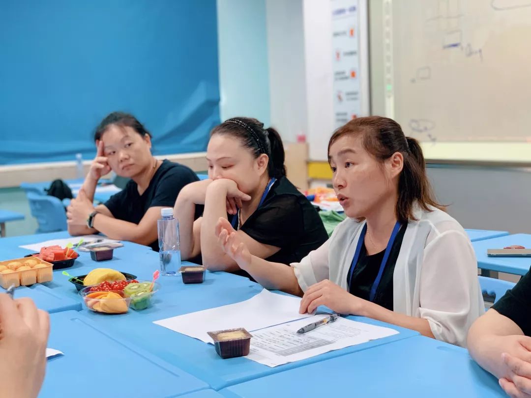 神秘嘉宾突袭学而思初中备课现场