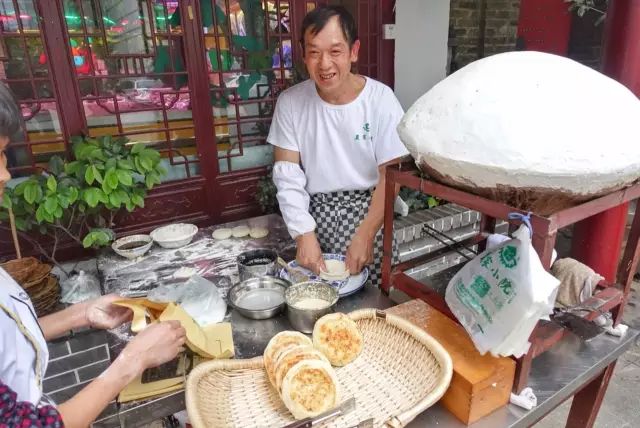 红遍南京的7家烧饼店铺收好这份打卡地图