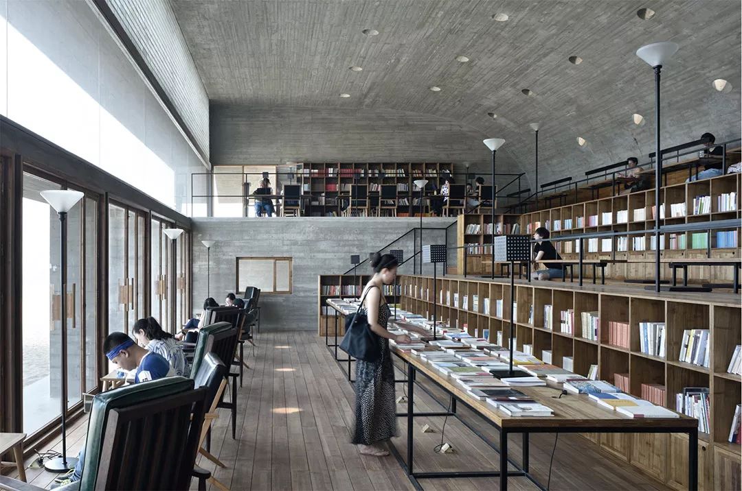 最孤独的图书馆_藏身中国的全球最孤独最浪漫的图书馆