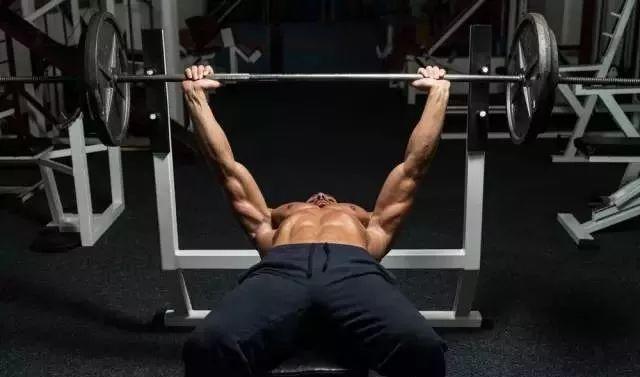 在家怎么练肩膀和胸肌 9656a00075f0420f967c5543874d61d4.jpeg