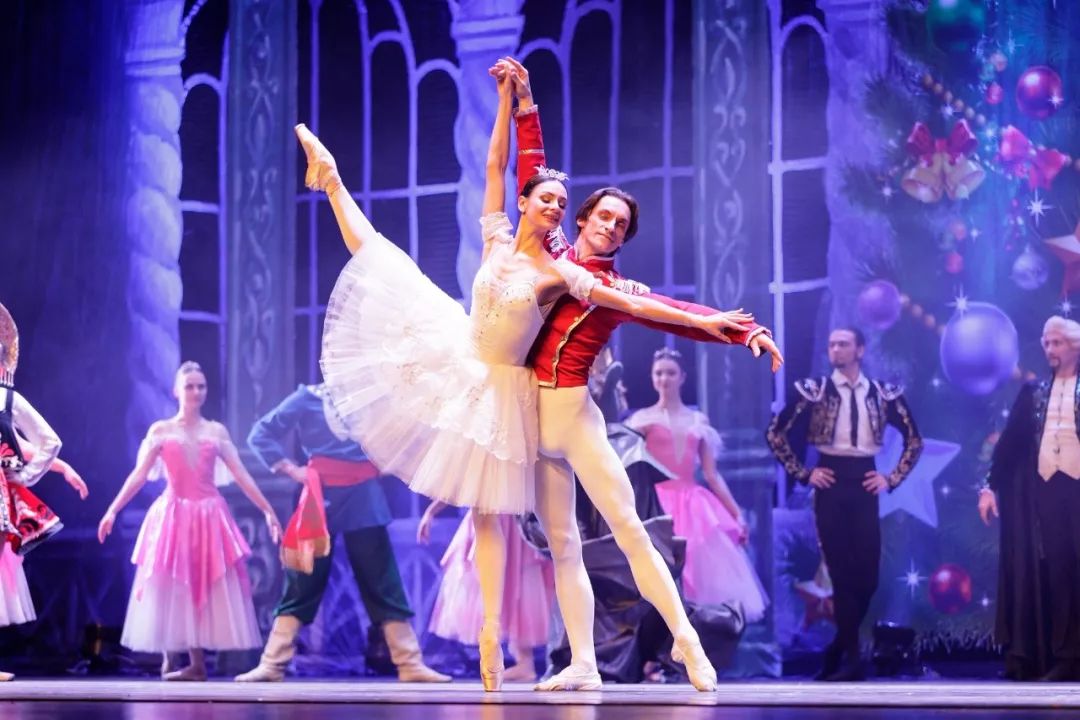 一个发生在圣诞夜的故事 乌克兰基辅芭蕾舞团经典芭蕾舞剧《胡桃夹子