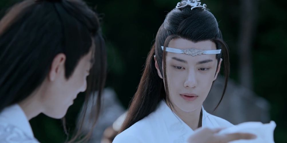 原创陈情令:蓝湛二次露出笑容,魏无羡却不知情,是剧情需要还是穿帮