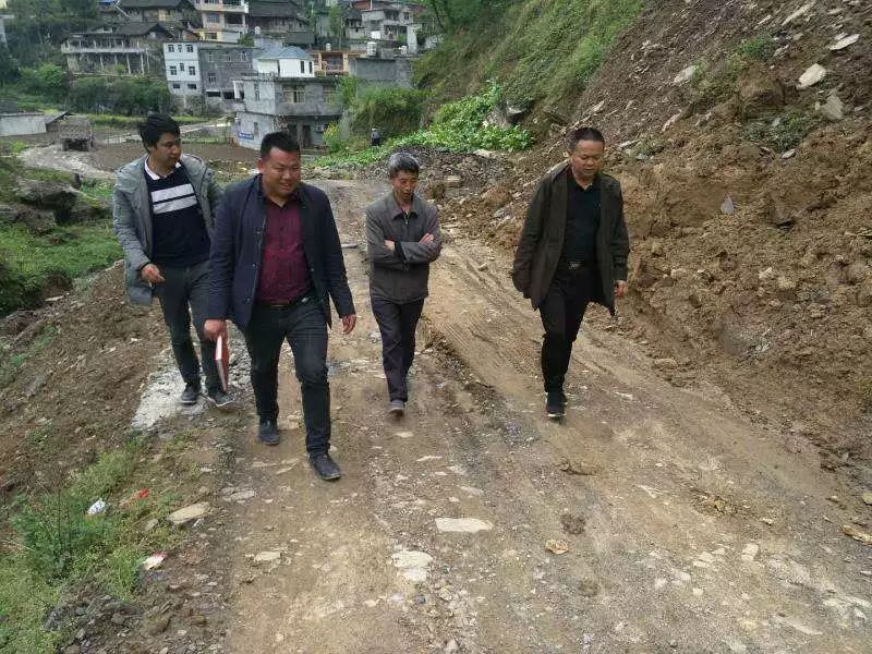扶贫路上的民生情——沿河自治县板场镇开展精准扶贫工作侧记