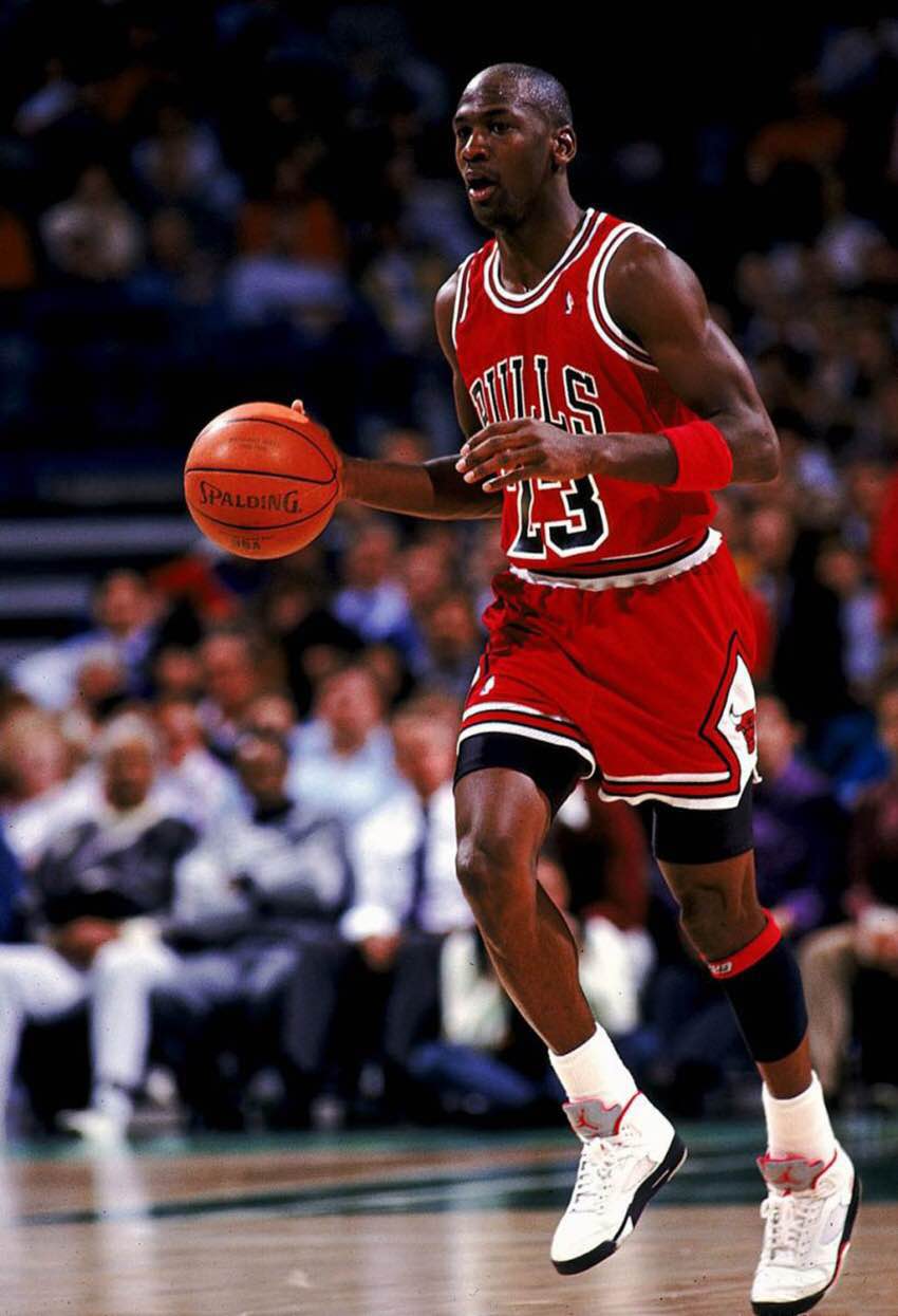 mj wearing fire red 5