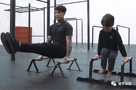 暑期家庭亲子徒手健身总动员