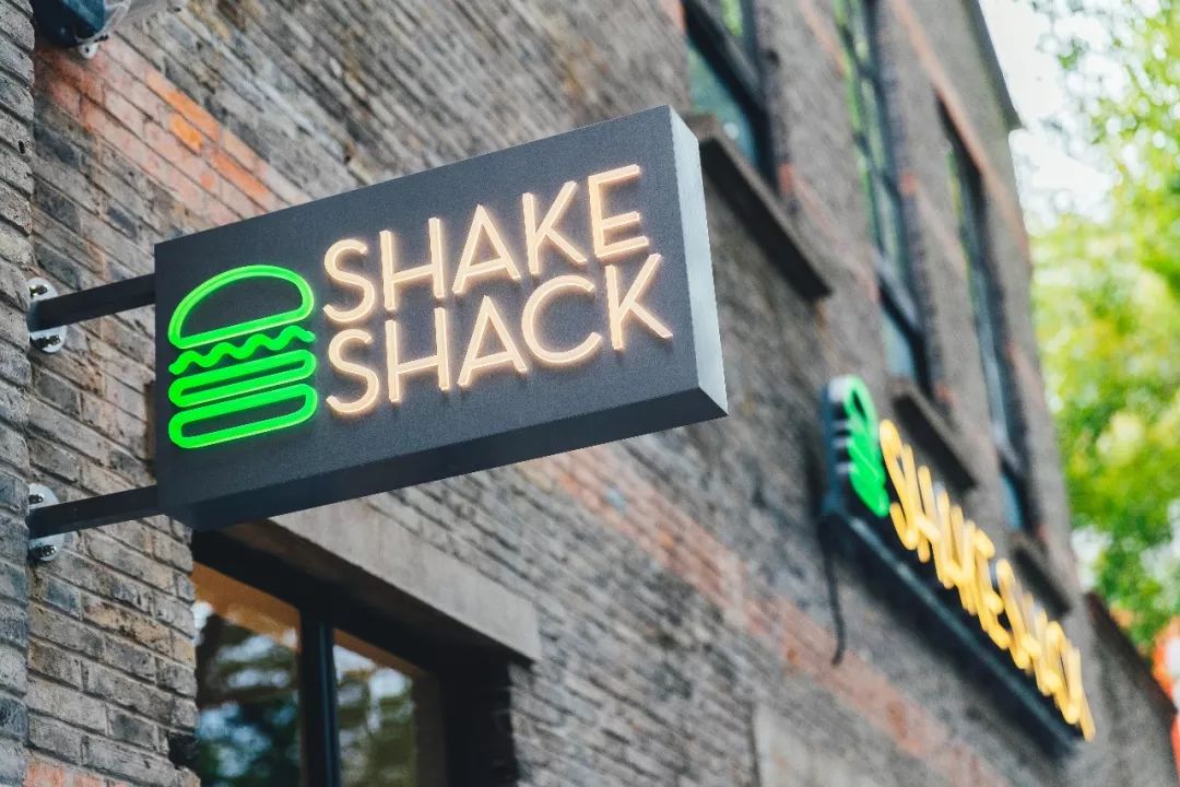 纽约网红汉堡店shake shack全球巡礼,戳开领取上海站福利!