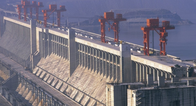 三峡大坝发电计入重庆GDP吗_为什么一定要建三峡大坝 为什么一定要建在三峡 别的地方呢