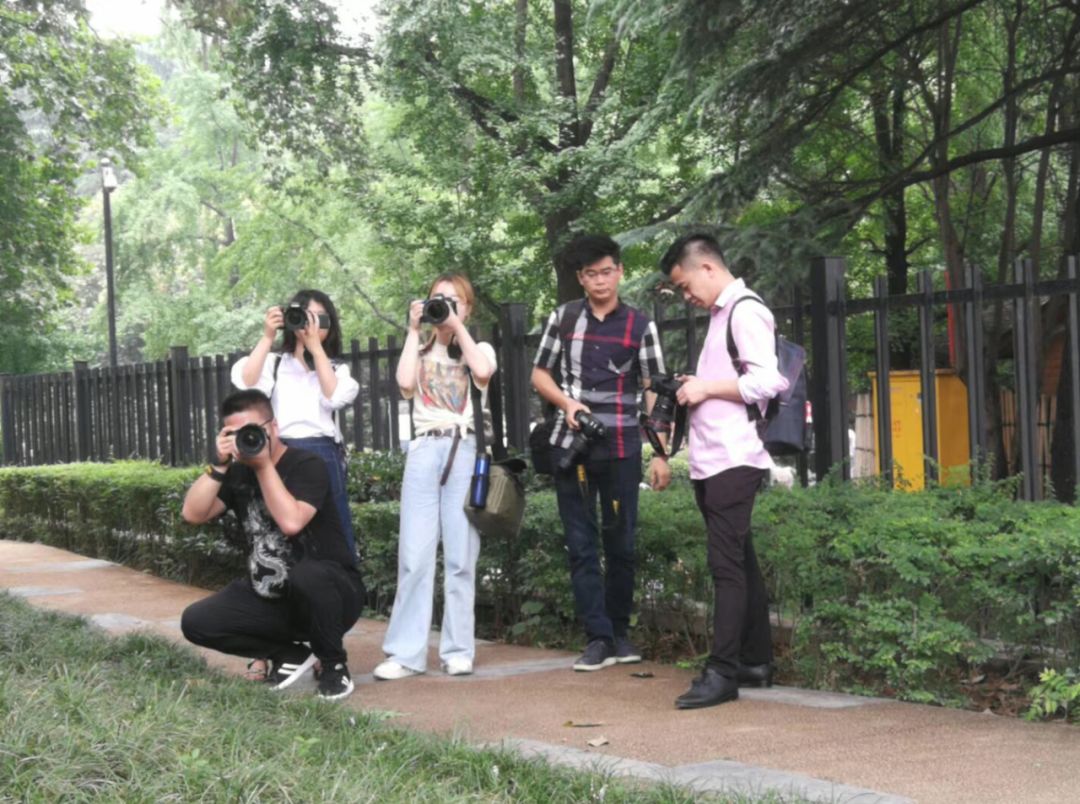 摄影培训学校哪个最好 5e38e7867d42403baf20cea9b6afde5c.jpeg