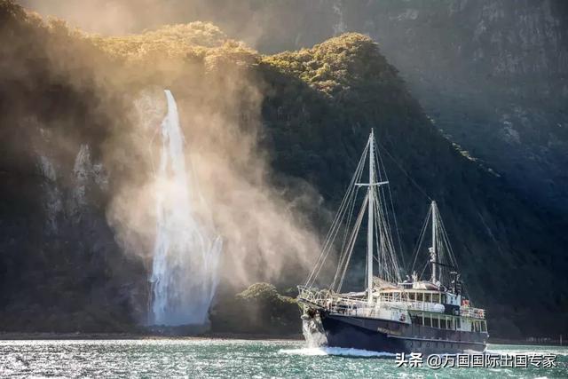 "世界第八大奇观"米尔福德峡湾milford sound