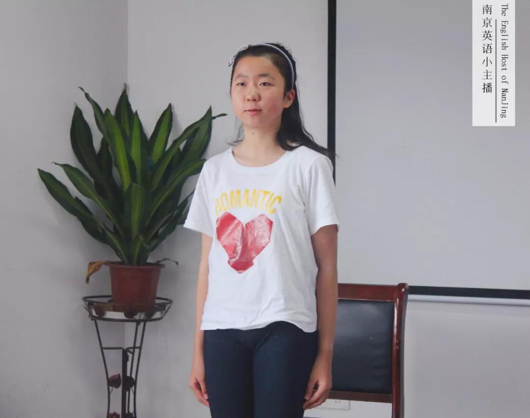 托起未来南京英语小主播报道之李亦欣