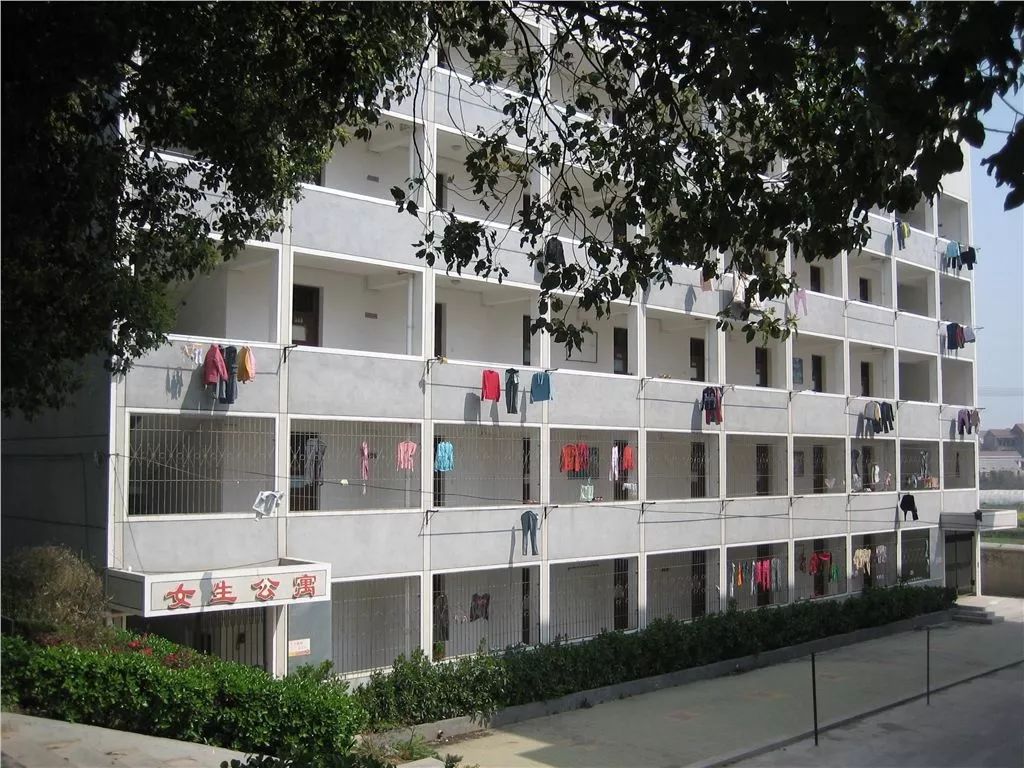 二中老校园图片 6c6c4a1b5d1549728efcfa2e38134358.jpeg