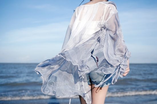 三次元也能穿《剑网3》鹤影天青飘逸国风服装来袭