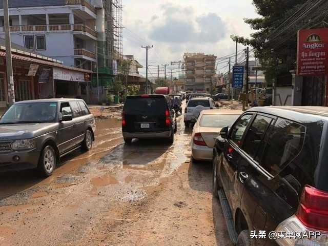 柬埔寨西港省长:先修路_西哈努克