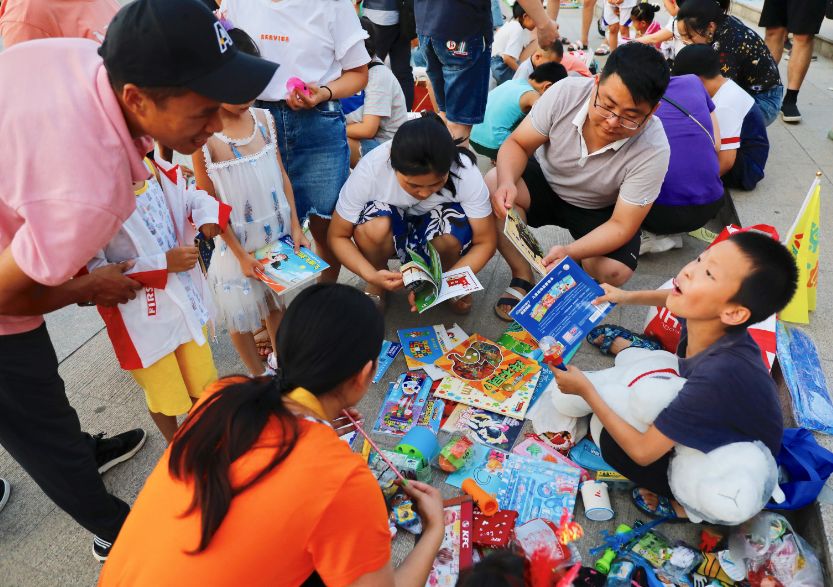 跳蚤市场创意摊位图片5年级 9f2bd694a97646b6a05102dd8aa2ff80.jpeg