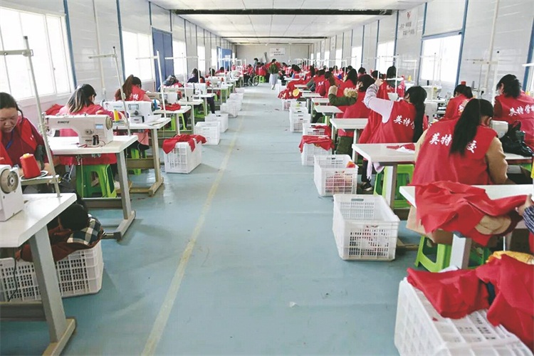 增城帮扶贵州毕节市金海湖新区建立11个扶贫车间,吸纳