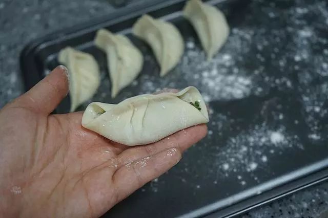 饺子皮太硬了怎么补救 e35985444c674e9e8581f4f804d97c2c.jpeg