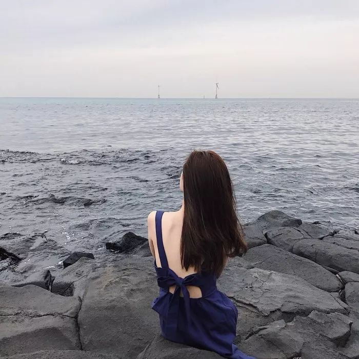 女生海边风景微信头像