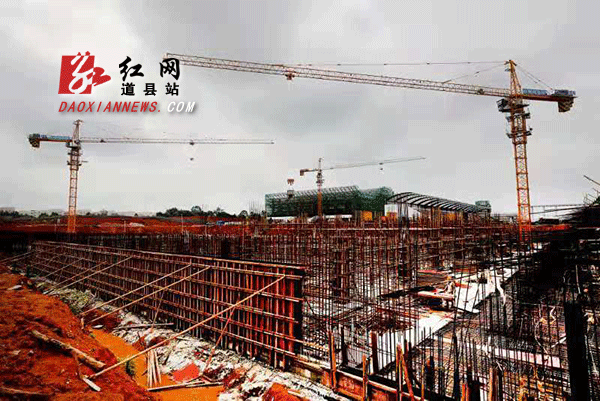 道县文体公园项目现场,施工建设正有序推进.