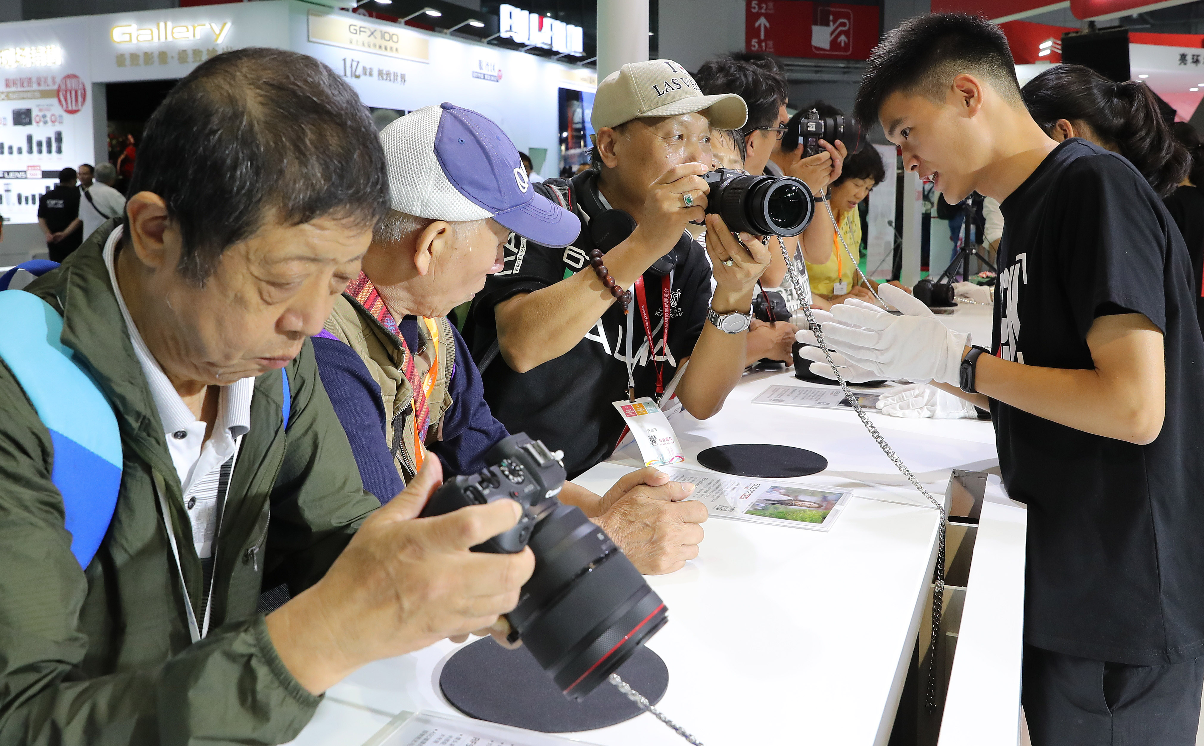 上海国际摄影器材和数码影像展览会开幕