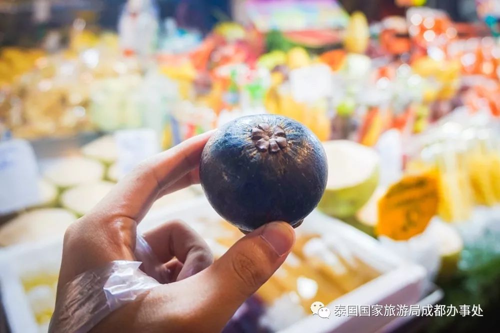 IN泰国丨实拍泰国水果价格,10元一个的榴莲真