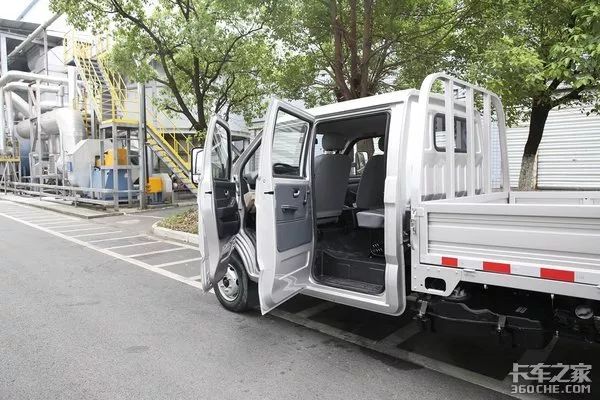 长安跨越听说都喜欢大长安跨越王x5plus曝光