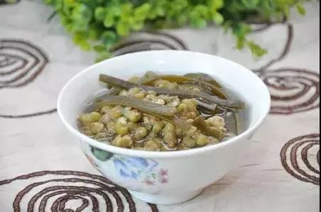 消暑海带绿豆糖水