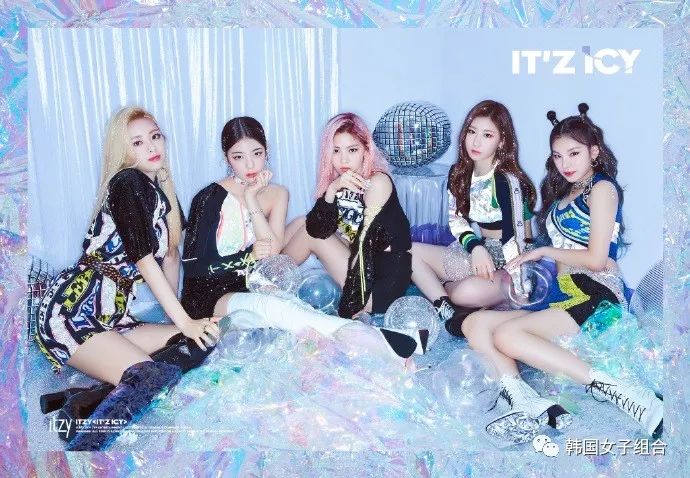 同时itzy也公开了新专《it"z icy》预告照,终于来啦,7月29日期待回归