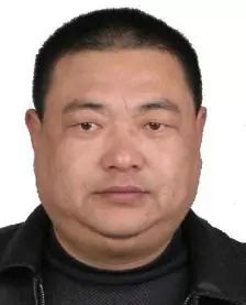 姓名:张伟 性别:男 身份证号:413027********0053 家庭住址:商城县