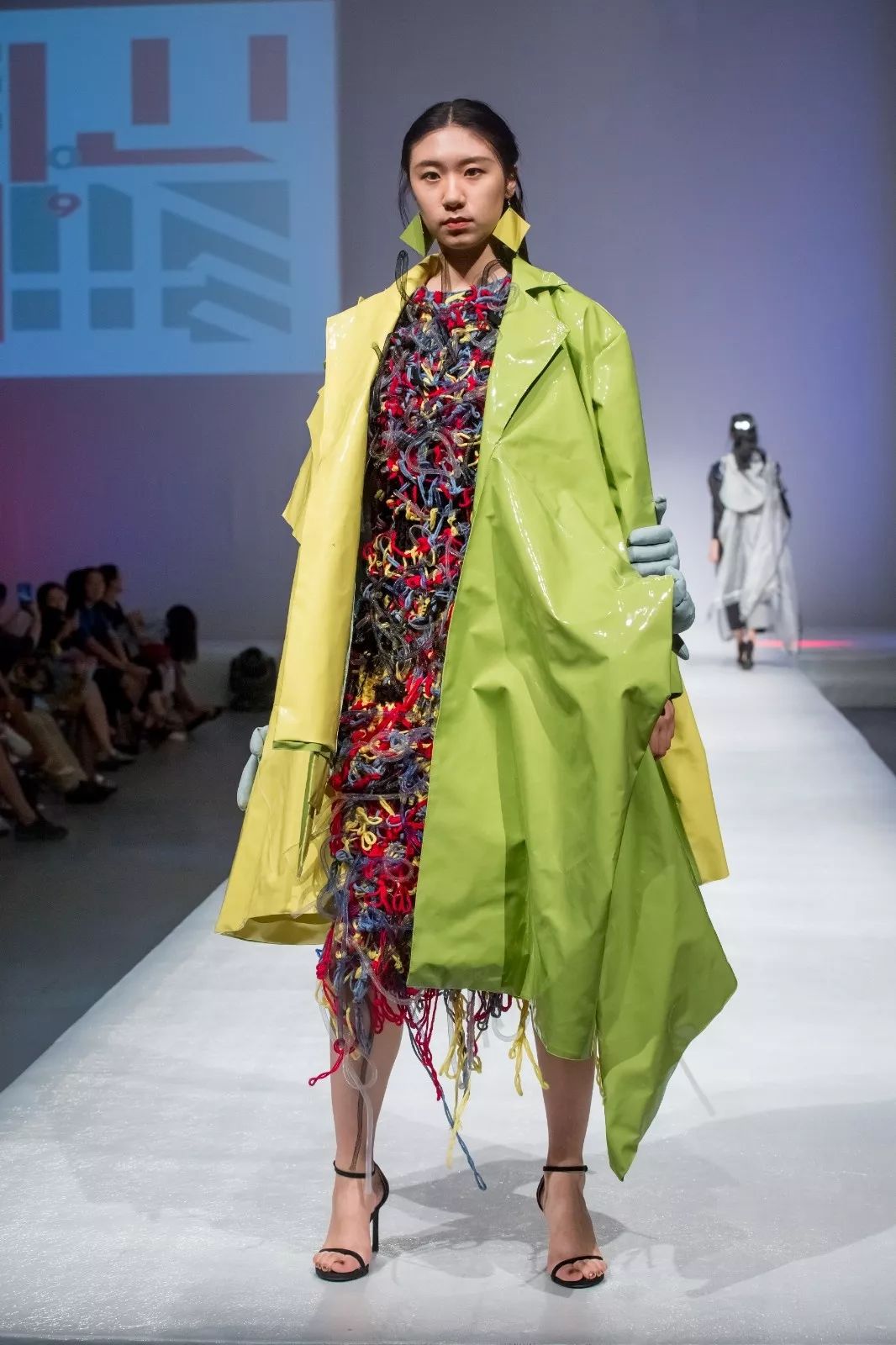 服装设计师一个月出多少款 880a69e9b4844d5c91c6b76235ca4d08.jpeg