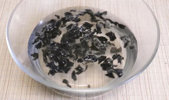 木耳焯水方法视频 896c9f6277684b439fc4af9d2be0803f.jpeg