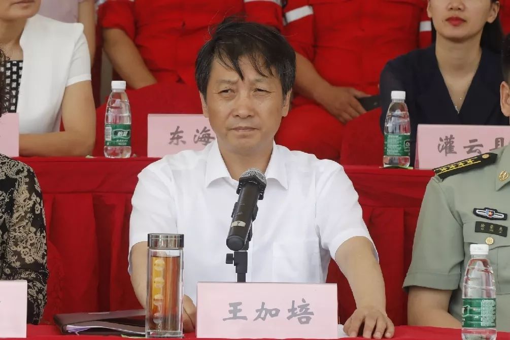 王加培副市长观看演练