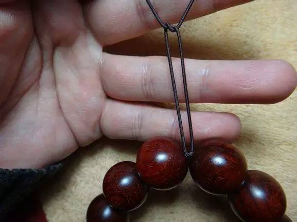 如何用绳子打活结 a5eba7f53037404ba108e491ffd91f4b.jpeg