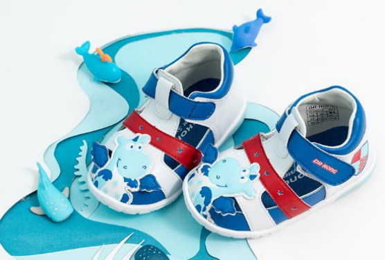 kids sandals