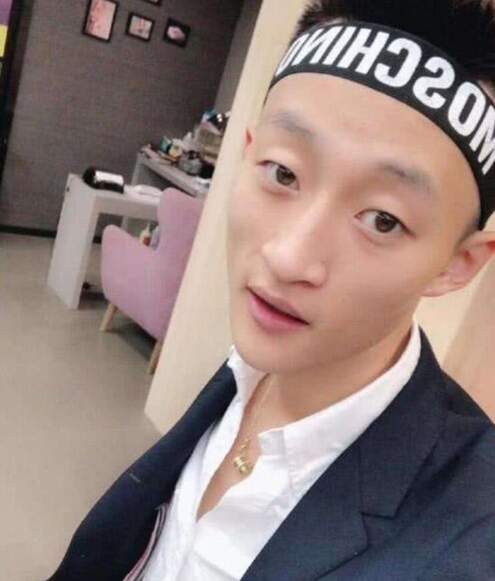 原创祁天道还没被抓？微博突然更新动态，还在为散打哥拉票！