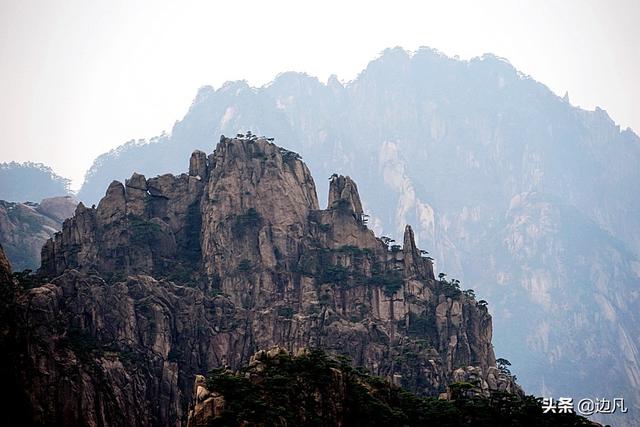 黄山仙人晒靴景观