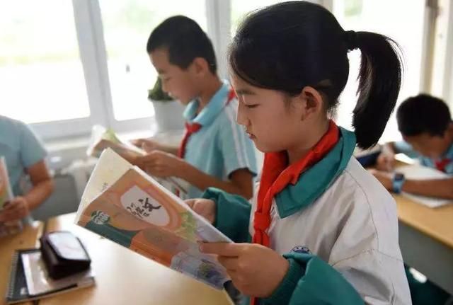 高中时期的学霸与学渣现状对比,如今差距很大吗?网友:意想不到 pt老虎机游戏平台