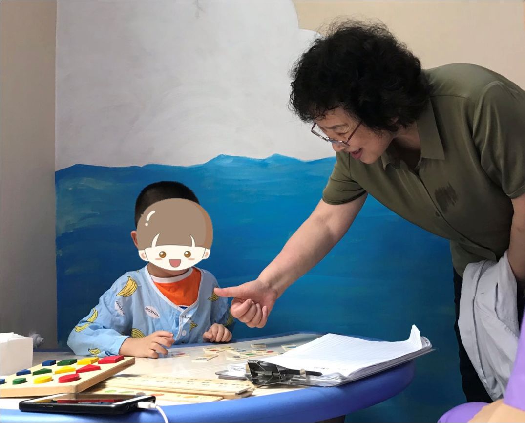                     杭州虎妈痛哭：13岁学霸儿子长不高了，最多1米58！医生：家长都有这个通病