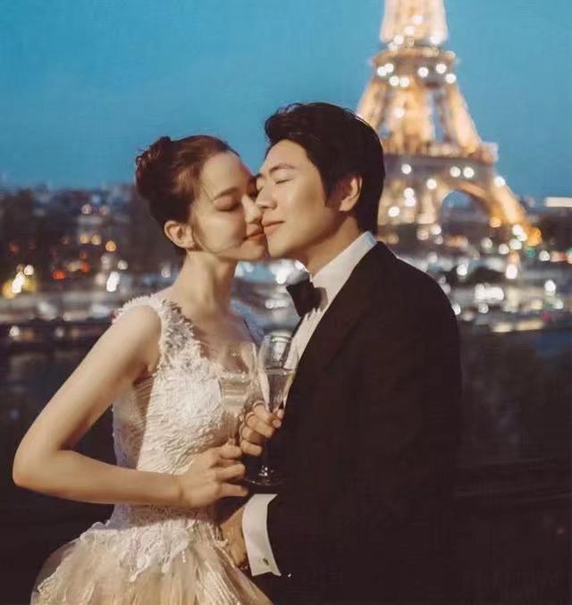 郎朗夫妻婚后首登台,四手连弹超浪漫!25岁混血娇妻竟比照片还美 波音bbin