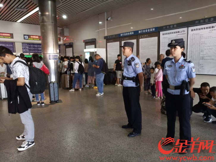 今年铁路警方重点整治霸坐占座、恶意逃票等行为,旅客遇到可迅速报警! 乐博士娱乐
