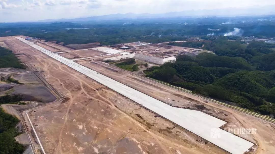 6公里的跑道超大气!小微实地探访玉林福绵机场建设进度