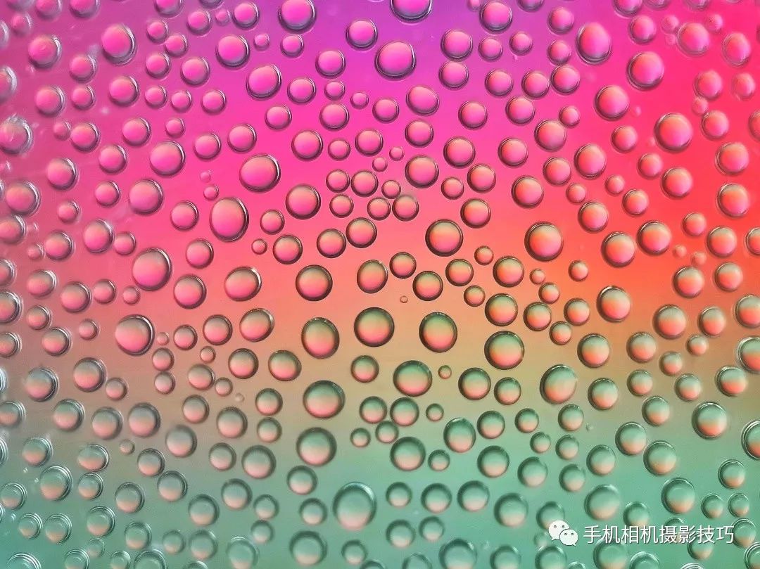Iphone最经典壁纸你也能拍 一个塑料瓶就搞定 水滴