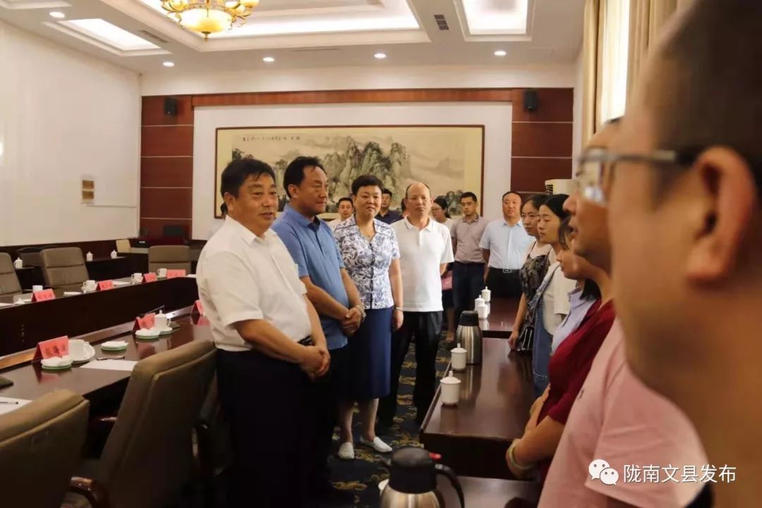 苏彦君带领党政考察团赴青岛市即墨区学习考察并对接交流东西扶贫协作