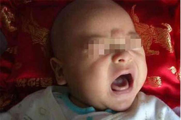                     原创            孩子睡前哭闹不止，尝试这些小妙招，帮助你轻松应对