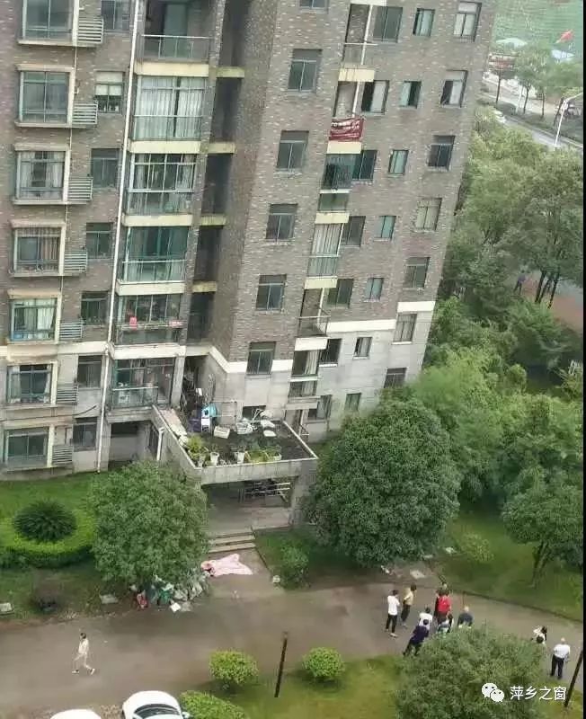 萍乡一高中生跳楼身亡,背后的原因令每个家长深思