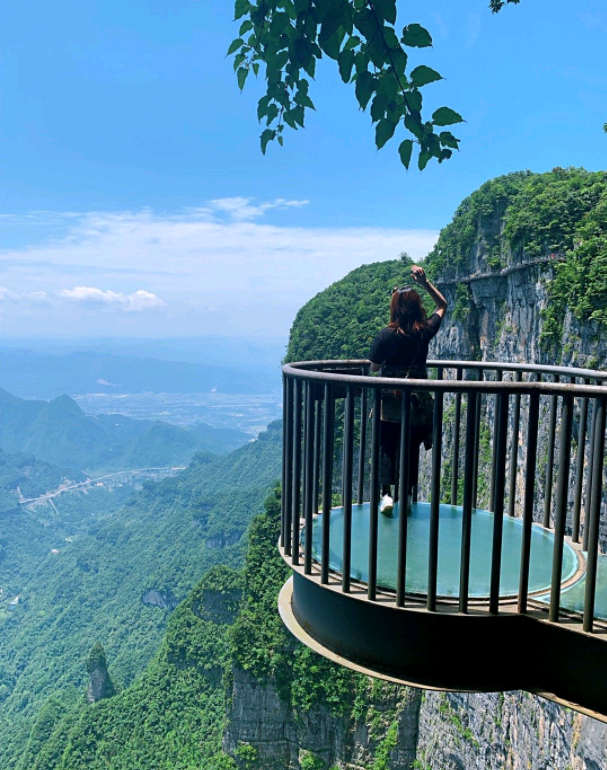 自驾游旅游地方 642f49fe4f2a4d8d9514e4c3e996739b.png