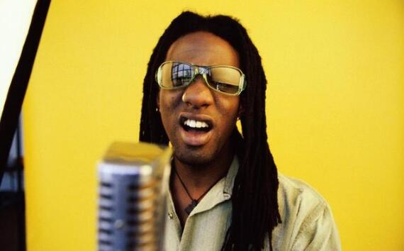 新手初学唱歌实用唱歌技巧和发声方法