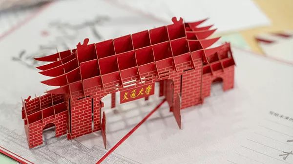 录取通知书也是一张别离票! 从此父母只剩背影, 故乡再无春秋…… pp电子平台游戏