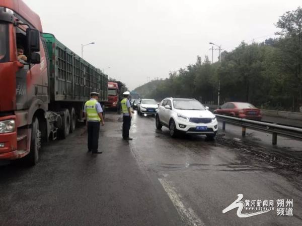 平鲁交警大队“白加黑”做好夏季道路管控 凯旋门棋牌app