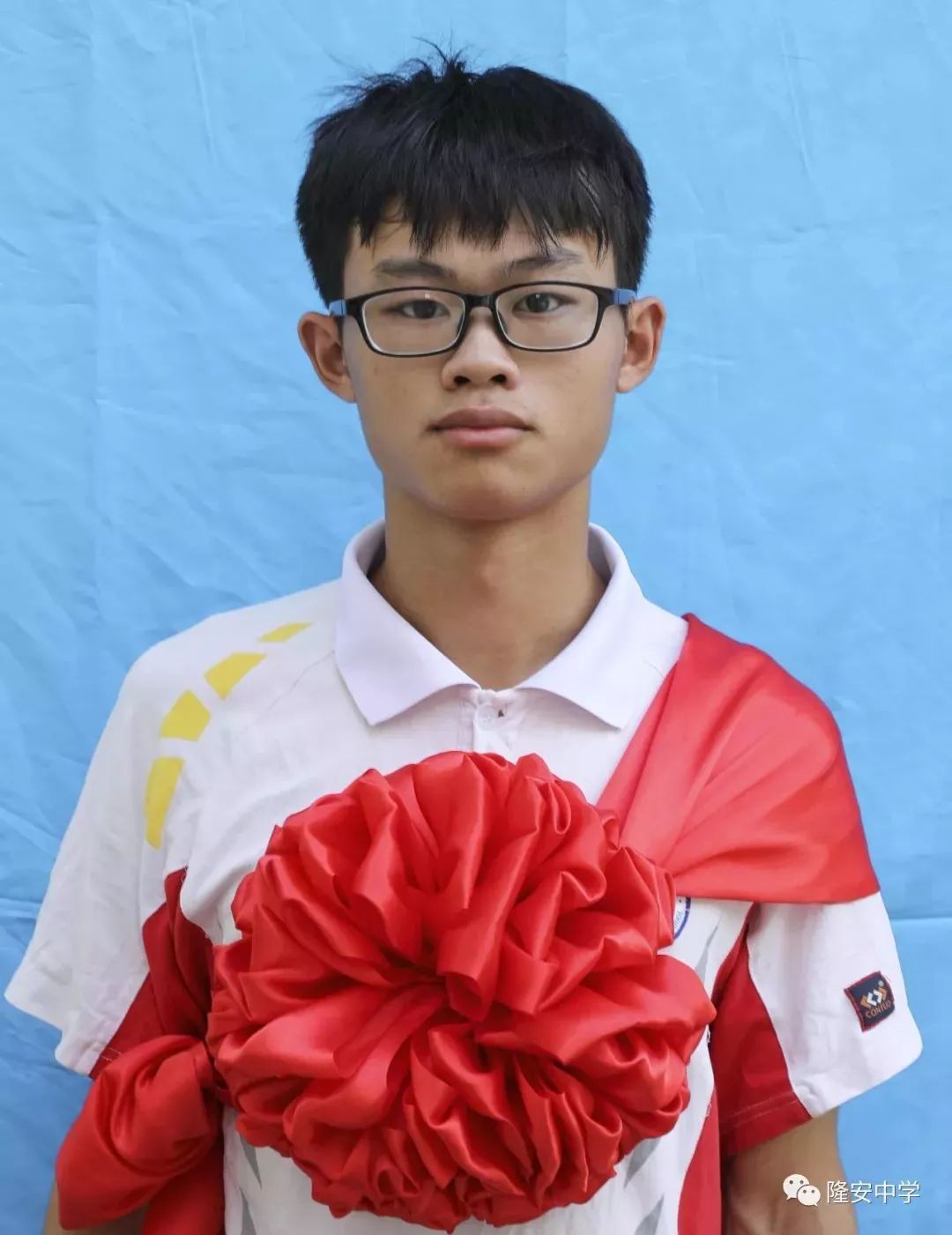 喜讯!隆安中学文理状元均被北大录取!还有多人考上名牌大学!